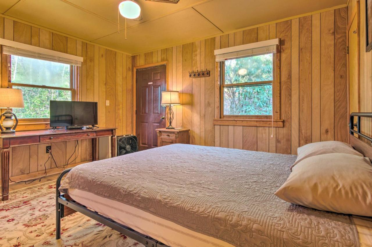 Peaceful Spruce Pine Cabin On 8 Acres With 2 Decks! Экстерьер фото